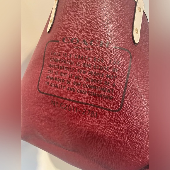 COACH REVERSIBLE TOTE $350 NWT - Picture 2 of 16